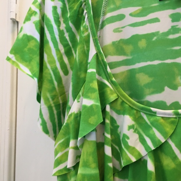 FINAL MARKDOWN 𝅺Ladies agb top extra largest - Picture 3 of 4